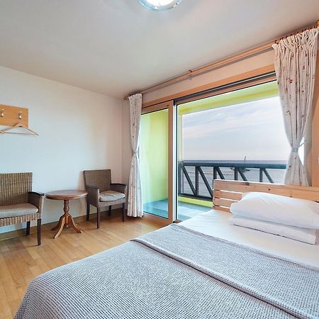 Leselect Pension Gangneung Luaran gambar